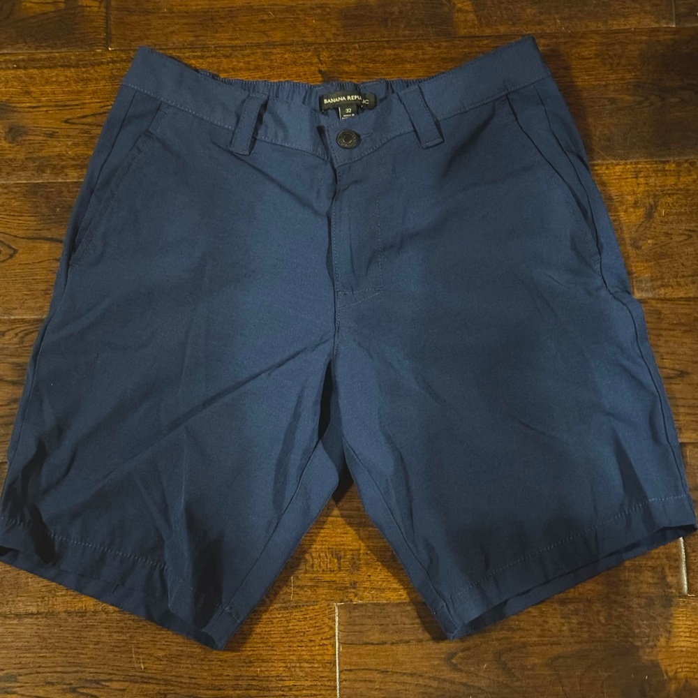 Men’s Banana Republic Short - 32